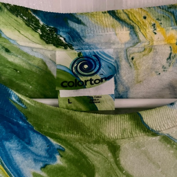 Tie-dye COLOR TONE  T-shirt. Size large. It is a beautiful shirt ! - Picture 3 of 6